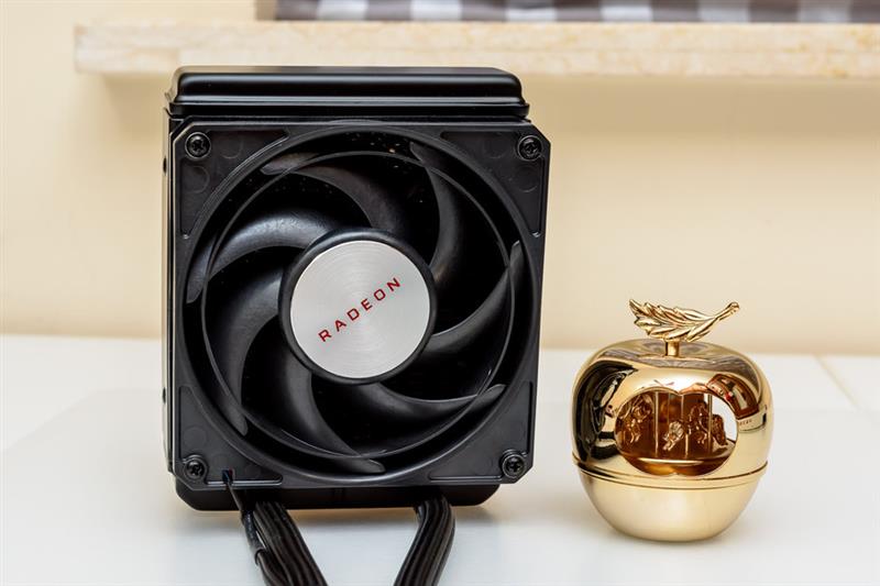 AMD RX Vega 64 water cooling deepest test