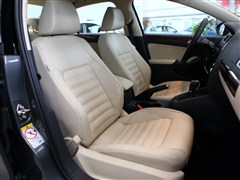 Volkswagen FAW-Volkswagen Sagitar 2012 1.8TSI Automatic Basic Model