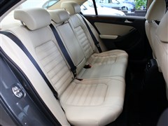 Volkswagen FAW-Volkswagen Sagitar 2012 1.8TSI Automatic Basic Model